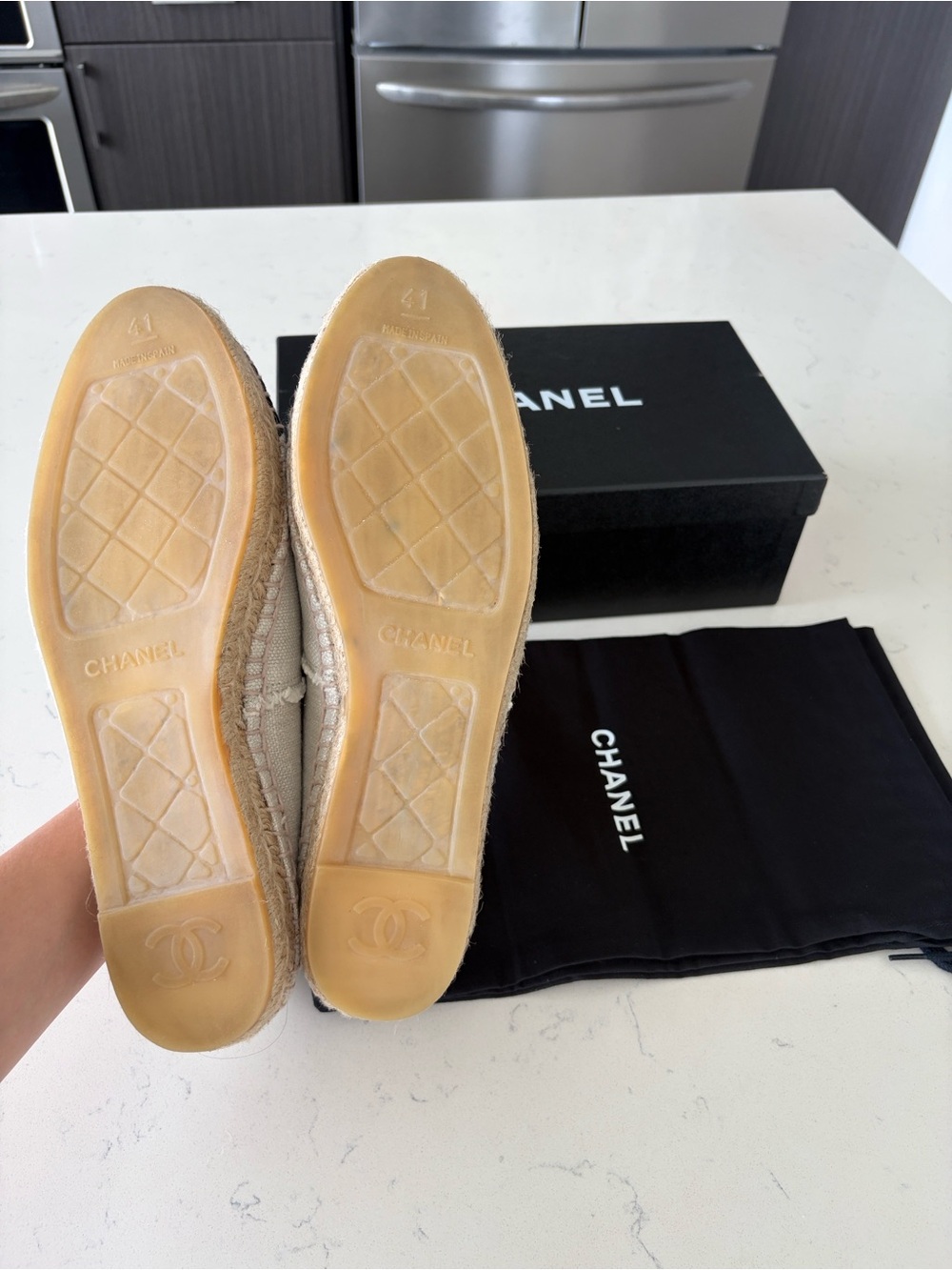 CHANEL White Tweed Espadrilles with Black Cap Toe - Picture 3 of 7